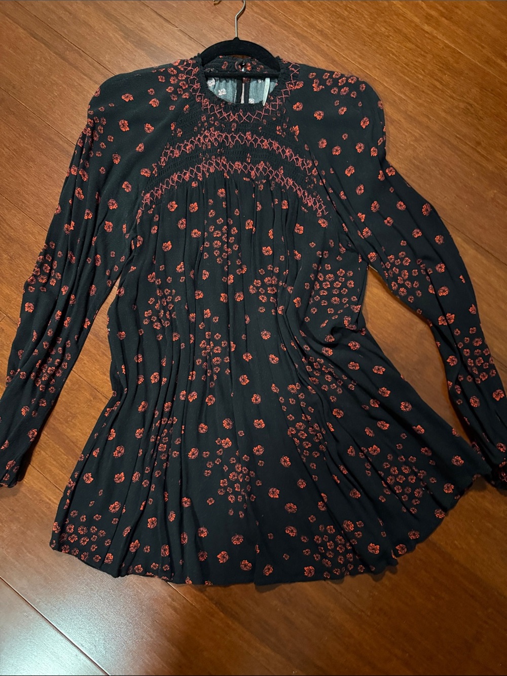 Free people  Black Long-Sleeve Smocked Floral Tunic - Red Floral